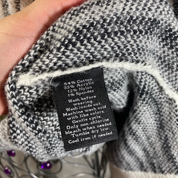 Rock & Republic striped fuzzy sweater size XL - Picture 5 of 8